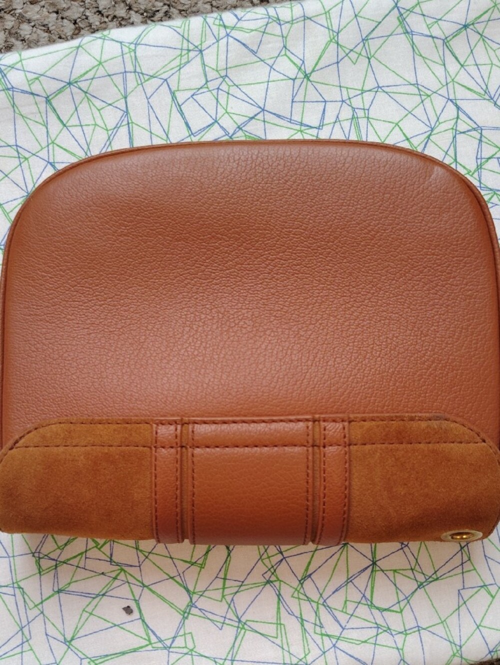 See By Chloe Saddle Shoulder Bag in Cognac Brown (No Shoulder Strap) - Picture 2 of 4